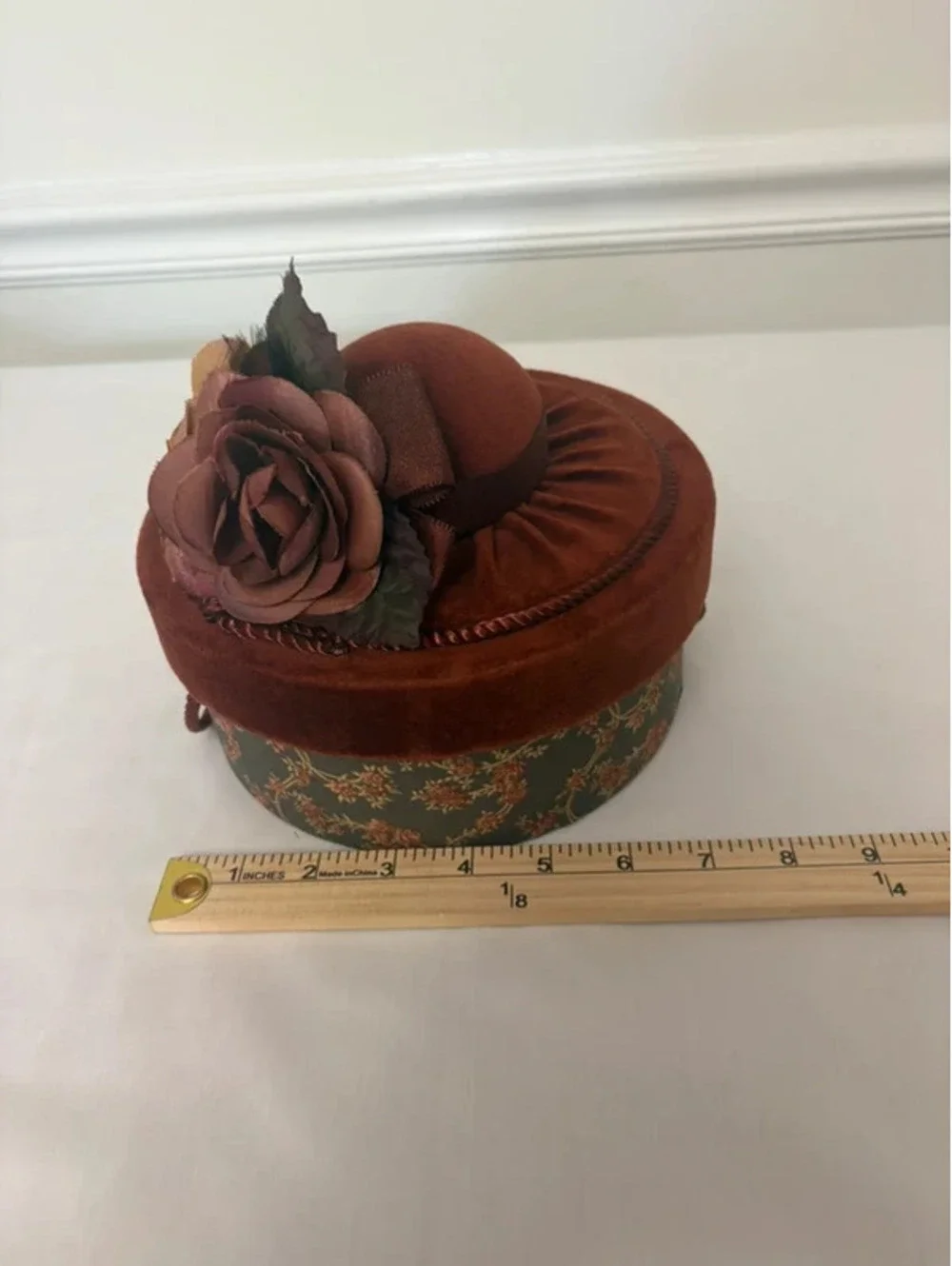 N/A charming round